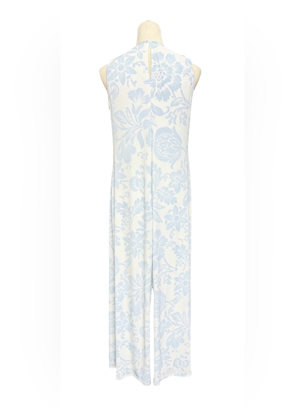 Vince Camuto Blue and White Floral Maxi Dress - Picture 3 of 7